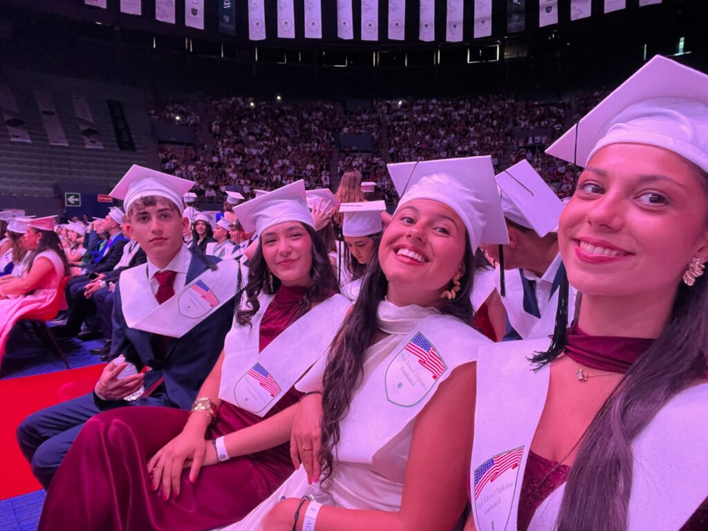 Cinc nous estudiants del GEM graduats en Batxillerat Dual